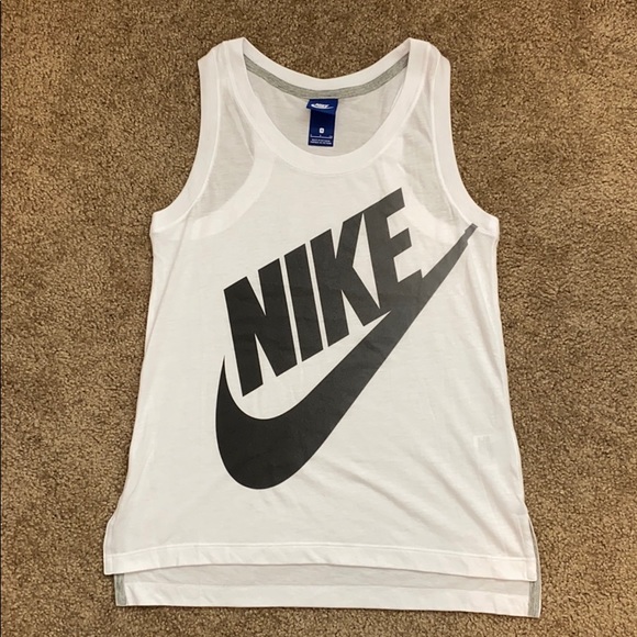 Nike Tops - Women’s Nike Tank